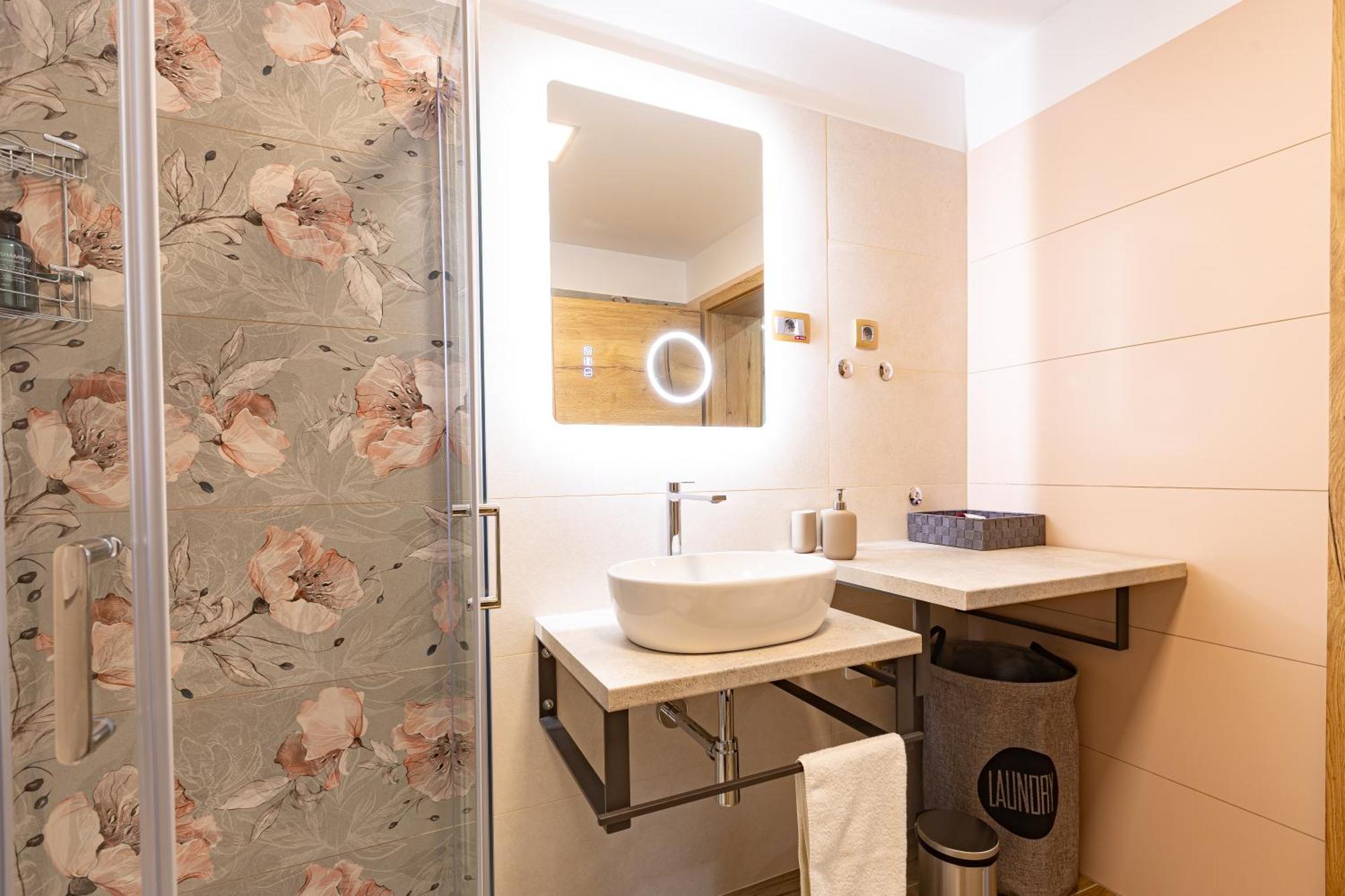 Adriatic Bay Apartments بورتوروز المظهر الخارجي الصورة